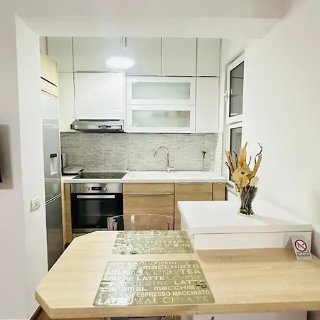 Apartman Modern In The Heart Of *